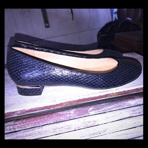 New Crisa Talbots Snake Leather Flats